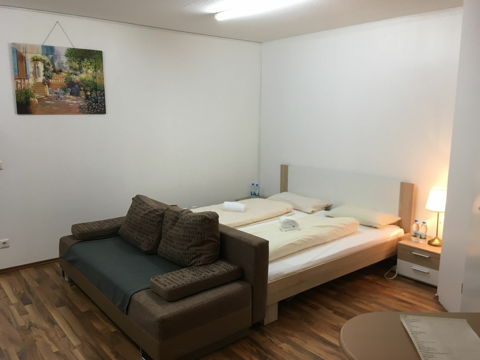 Kn Kahtan Boarding House Daire Münih Dış mekan fotoğraf