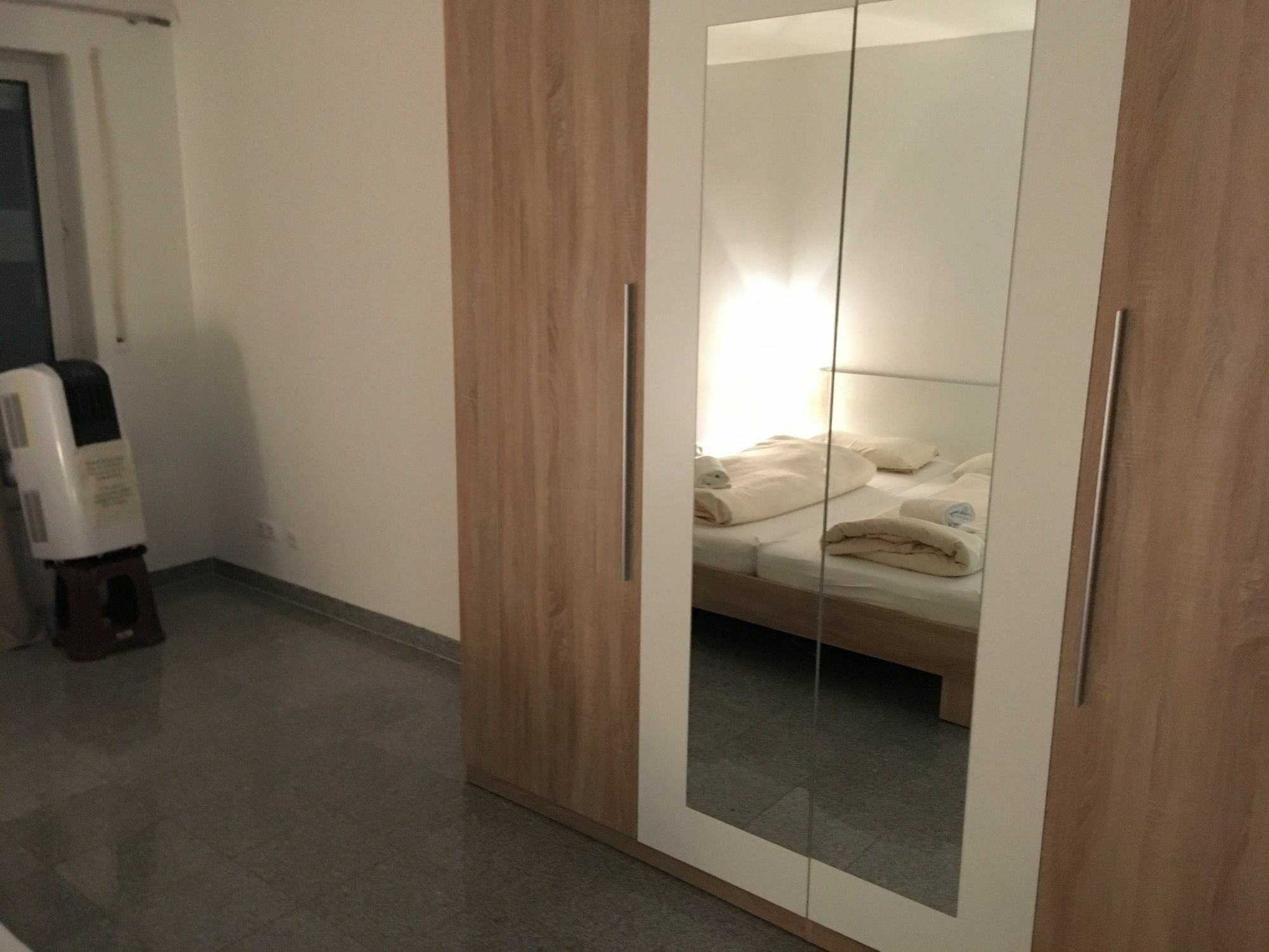 Kn Kahtan Boarding House Daire Münih Dış mekan fotoğraf